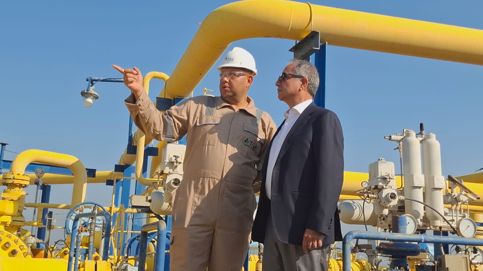 الصدي تفقد منشآت النفط والغاز في البداوي واطّلع على الخزانات وأعمال صيانة خط الغاز: تأهيل خط الغاز إلى دير عمار يُنجز خلال أسابيع وعقود شراء الغاز وعبوره في مراحلها الأخيرة اقتصاد الصدي تفقد منشآت النفط والغاز في البداوي واطّلع على الخزانات وأعمال صيانة خط الغاز: تأهيل خط الغاز إلى دير عمار يُنجز خلال أسابيع وعقود شراء الغاز وعبوره في مراحلها الأخيرة اقتصاد